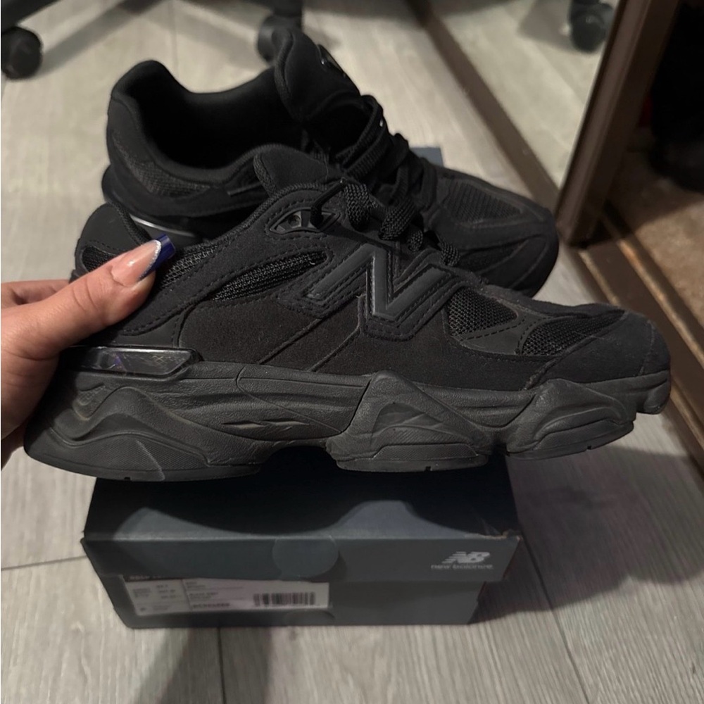 New Balance 9060 triple black size 5.5y